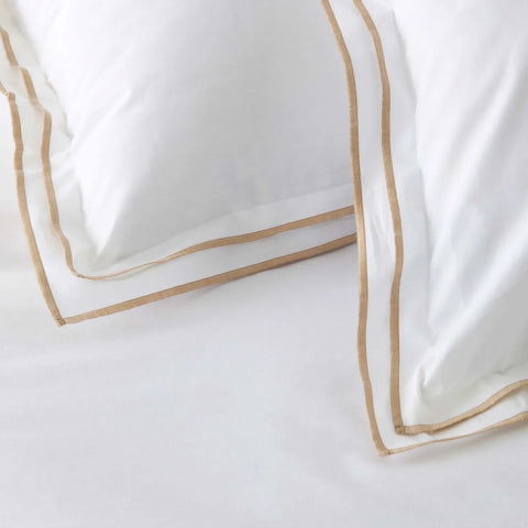 Parure de lit Karaca Home White Collection Victorie avec housse de couette en percale, beige et picot