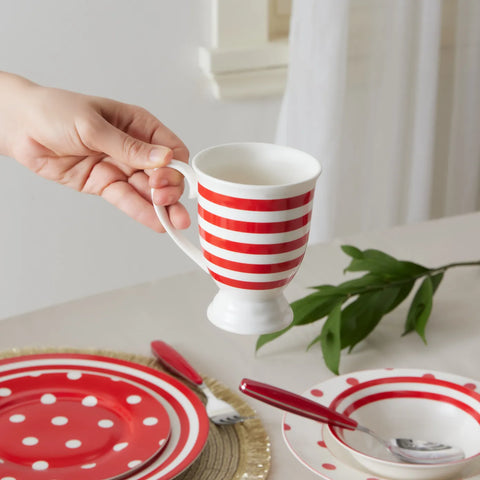 Mug Karaca Polka Dot à rayures en porcelaine, 360 ml