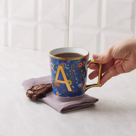 Mug Karaca Flower avec lettre A, 350 ml